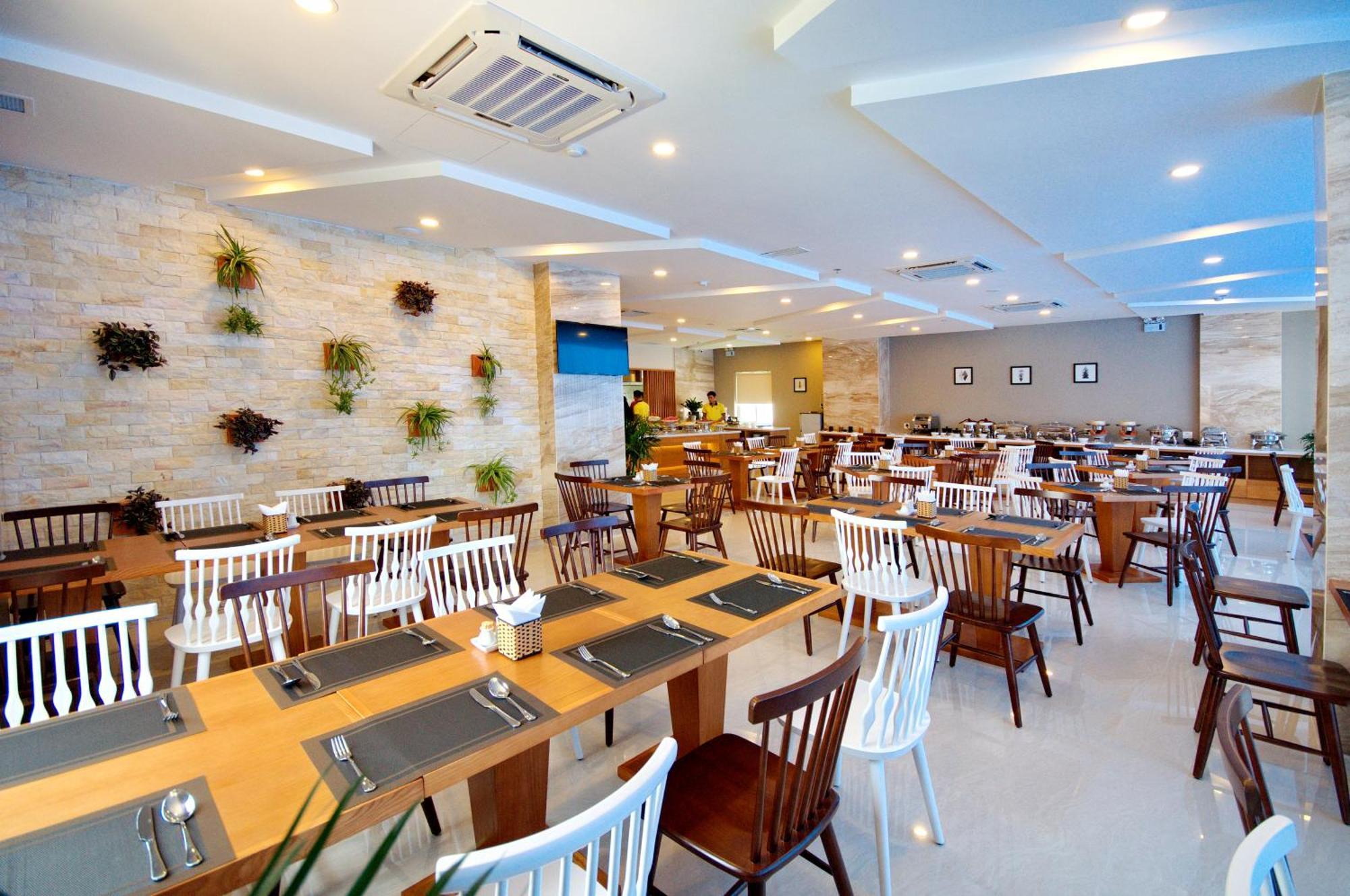 Monica Hotel Nha Trang Esterno foto