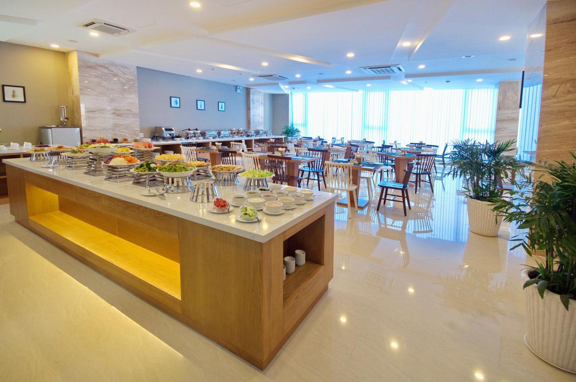 Monica Hotel Nha Trang Esterno foto